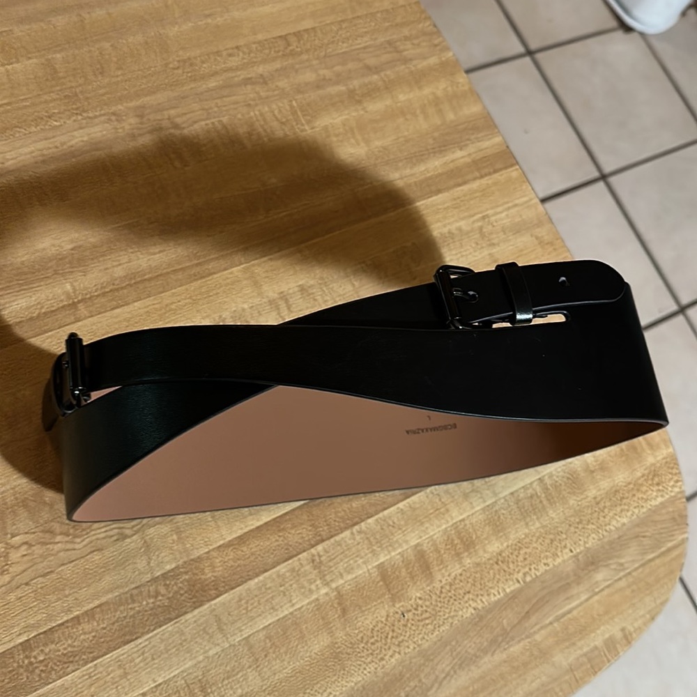 Belt - Picture 2 of 3